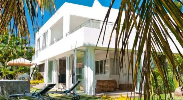 Island's Edge Luxury Private Pool Villas, Rezervovat Hotel Hotely v Pereybere s bazénem, Bazén