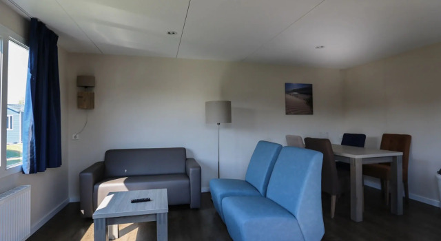 Nice chalet in a holiday park directly on the recreational lake and the Veluwe, Prenota Chalet Lathum Gheldria