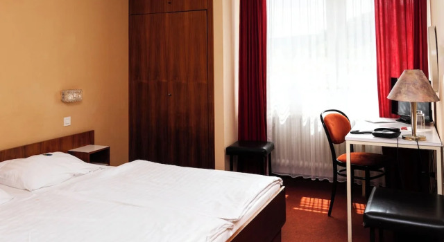 Двухместный номер Economy Hotel Meran Hallenbad & Sauna