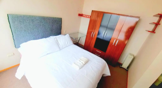 Flat Costanera Apartment La Perla cerca al Aeropuerto, Buchen Sie Ferienwohnung Hotels in Provincia de Lima mit Pool, Schwimmbad