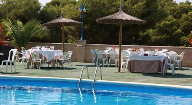 Camping El Raco De Mar, Prenota Campeggio Campeggi e glamping a Costa del Garraf, Campeggio