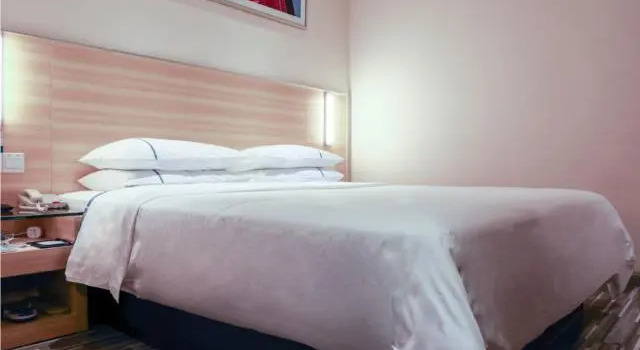 Люкс City Comfort Inn Guangzhou Baiyun Airport Renhe