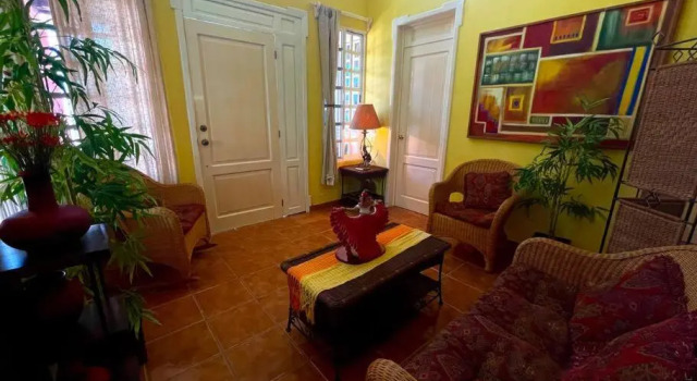 Коттедж Casa hogareña con excelente ubicación en la ciudad