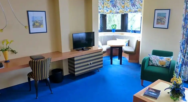 Люкс Hotel Roshop