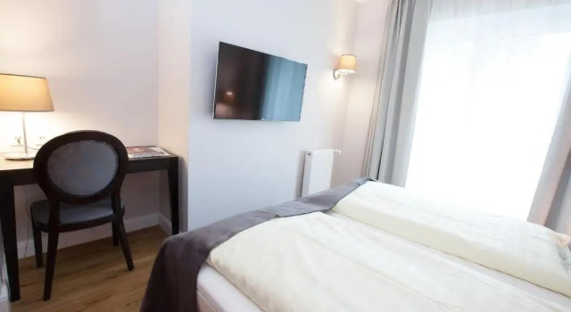 Трёхместный номер Standard Hotel Rheinischer Hof Bad Soden