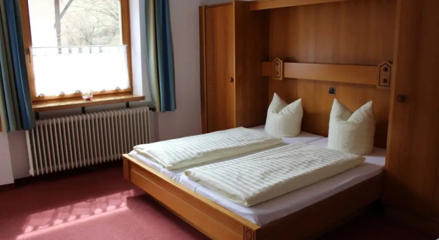 Трёхместный номер Standard с балконом Alpenchalet Almrose