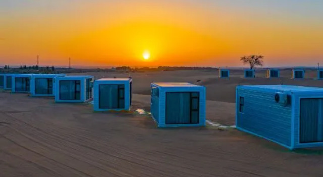 Zhongwei Shariwa Desert B&B, Book Bed and Breakfast Hoteller i Zhongwei med pool, Swimmingpool