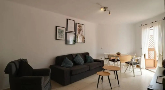 Capistrano Playa, 2 bedroom & free wi-fi, Забронировать Отель Нерха Axarquía, рядом с Tuesday Market