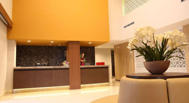 Hotel Astoria Lampung, Buchen Sie Hotel SPA-Hotels in Sumatra, SPA