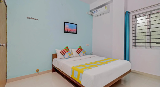 OYO 78917 Mandhara Suites, Varaa Hotelli Hotellit Bangalore pysäköinnillä, Pysäköinti