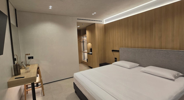 Двухместный номер Deluxe с балконом и с частичным видом на море Lion Gate Hotel