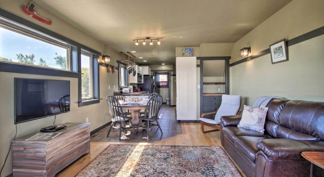 Апартаменты с 2 комнатами Pet-friendly Choteau Townhouse With Gas Grill!