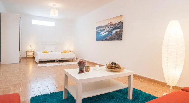 Studio in La Santa, Lanzarote, With Terrace and Wifi, Prenota Appartamento Hotel a Isole Canarie con parcheggio, Parcheggio