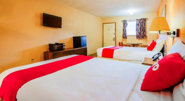 Четырёхместный номер Standard OYO Hotel Chapmanville Inn, WV - Hwy 119