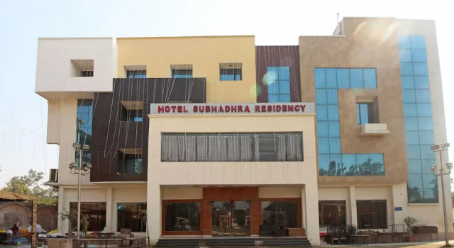 OYO 5183 Hotel Subhadra Residency