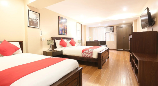 OYO 419 La Scala Residences