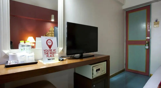 NIDA Rooms Grand Khaosan Soi 8, Забронировать Отель Отели Бангкока 4 звезды, рядом с Пирс Вангланг – Сирирадж, 4*