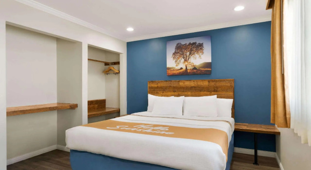 Люкс Days Inn and Suites San Diego SDSU