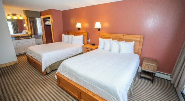 Полулюкс Hotel Estes