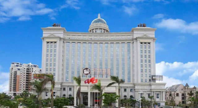 Auspicious Hotel Zuhai, Rezerwuj Hotel Hotele w Zhongshan z basenem, Basen