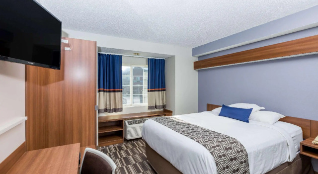 Двухместный номер Microtel Inn & Suites by Wyndham Sioux Falls