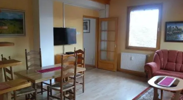 Gárdi Apartman, Rezerwuj Apartament Szekszard 