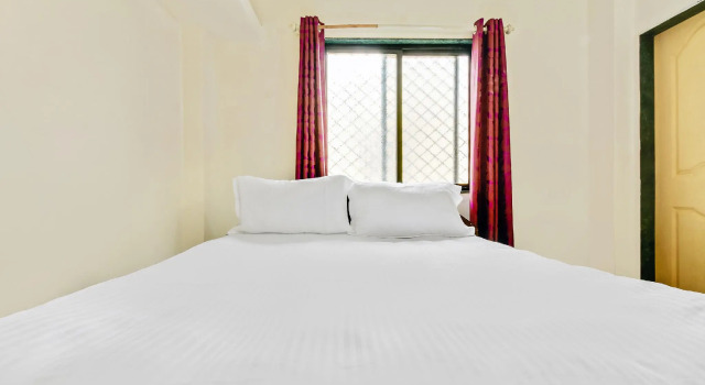 SPOT ON 60621 Royal Lodging