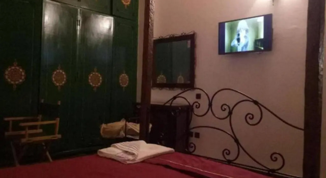DAR Casa Plasa Grande CHEFCHAOUEN, Rezerwuj Apartament Hotele w Tanger-Tetouan z parkingiem, Parking