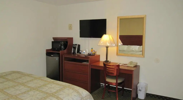 Номер Standard Redwood Inn