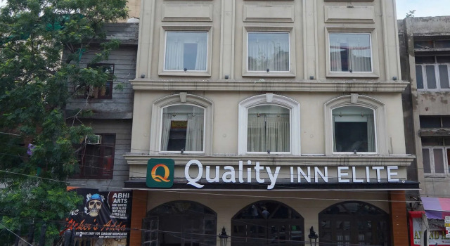 Quality Inn Elite, Varaa Hotelli Hotellit Punjab pysäköinnillä, Pysäköinti