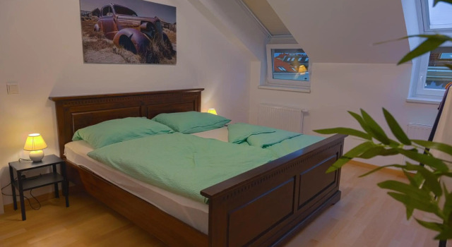 Gesamte Unterkunft über den Dächern Wiens, Varaa Hotelli Wien Itävalta