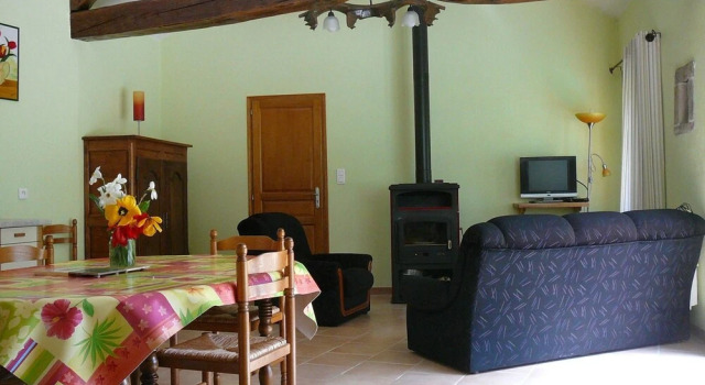Mansion With 2 Bedrooms in Pousthomy, With Wonderful Mountain View, Furnished Terrace and Wifi, Buchen Sie Hotel Pousthomy Languedoc-Roussillon