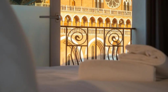 Полулюкс Deluxe Padova Suites C20