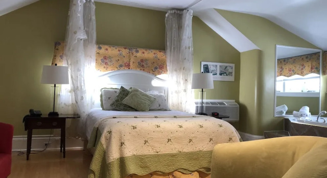 Одноместный люкс Leaside Manor