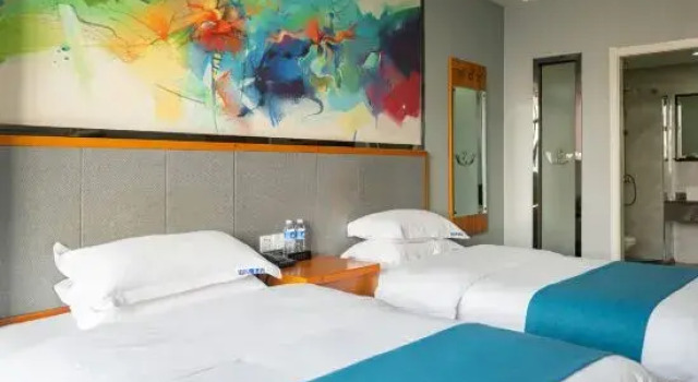 Qianshan Bo'er Man'ersi Hotel
