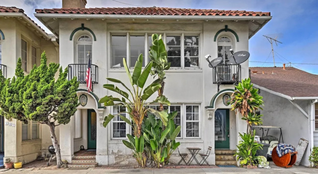 Апартаменты с 3 комнатами с балконом Steps to Avalon Bay: Sunny Catalina Island Home!