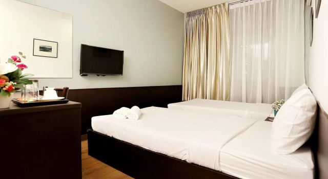 Baan Namtarn Guest House, Забронировать Гостевой дом Гостевые дома Samut Prakan Province, Гостевой дом