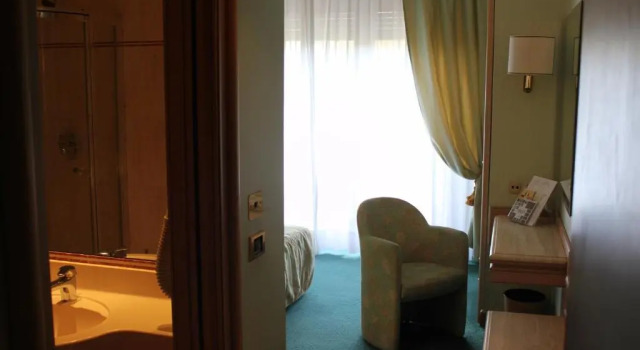 Одноместный номер Superior 501 Hotel