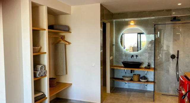 Room-luxury Suite With a Queens Double b, Забронировать Апартаменты/квартира Апартаменты Sporades, Апартаменты/квартира