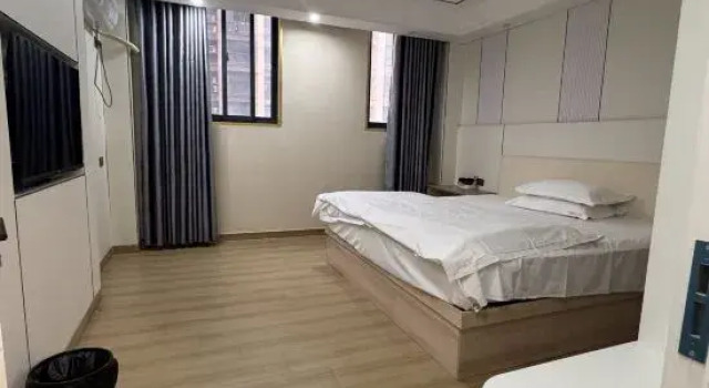 Люкс Deluxe Jiu Long Business Hotel