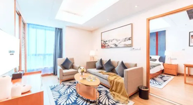 Двухместный люкс Deluxe Suisse Place Serviced Apartment Taizhou Medical City