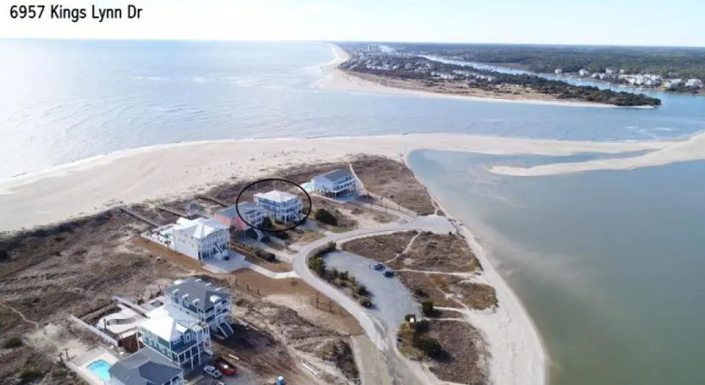 Tar Heel Haven, Забронировать Отель Остров Оук Северная Каролина, рядом с Пляж Касуэлл