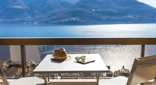 Одноместный номер Comfort с балконом и с видом на озеро Parkhotel Brenscino Brissago