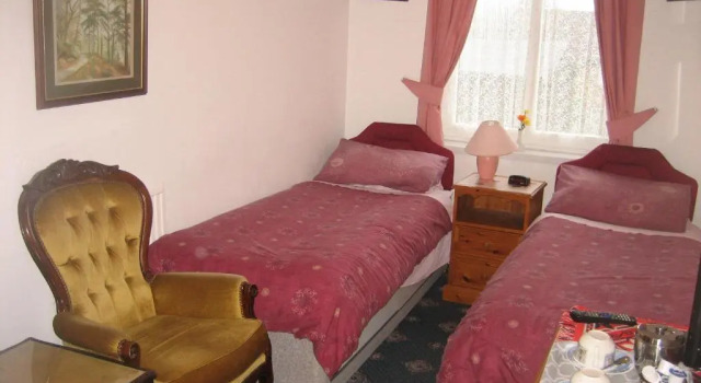 Двухместный номер Standard Four seasons Guest House