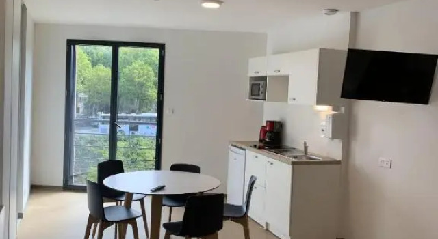 Люкс c 1 комнатой CIS Lamourelle Centre International de Sejour