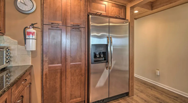 Welcoming Brigantine Condo w/ Ocean Views!, Забронировать Апартаменты/квартира Бригантин Джерси-Шор