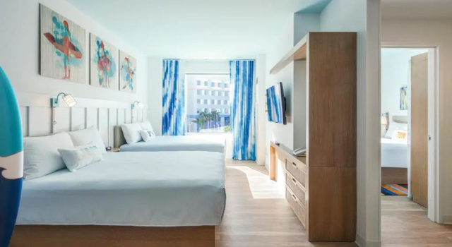 Люкс с 2 комнатами Universals Endless Summer Resort - Surfside Inn and Suites