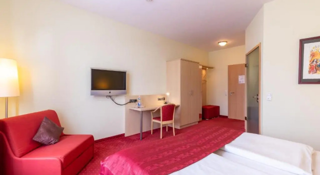 Hotel An der Eiche, Varaa Hotelli Hotellit Baijeri pysäköinnillä, Pysäköinti