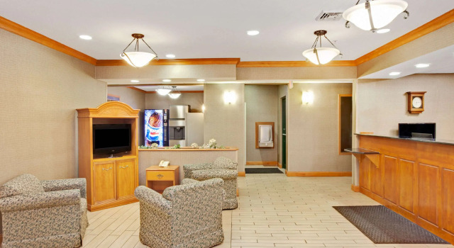 Super 8 by Wyndham South Bend, Buchen Sie Gasthaus South Bend Bundesstaat Indiana