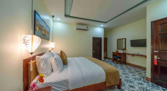 The Lake Hoian Hotel, Prenota Hotel Tan An 